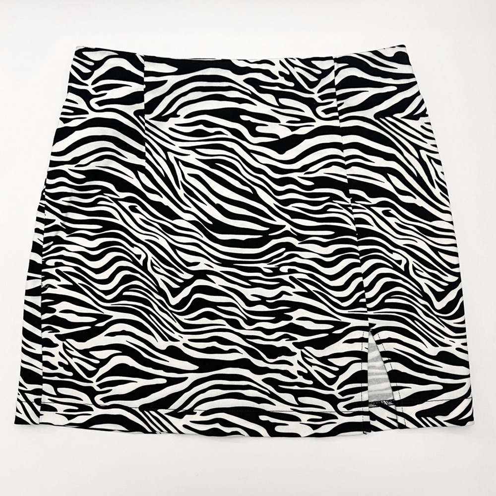 Stitch & Pine Zebra Mini Skirt | Small